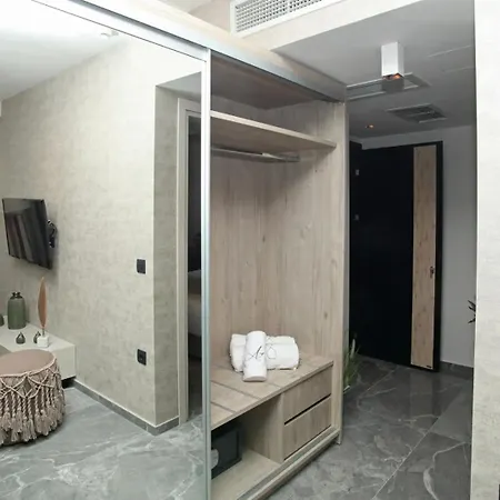 Hotel Athinais Luxury Hanioti