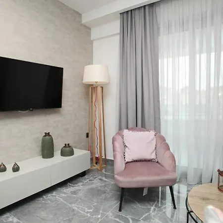 Athinais Luxury Hanioti