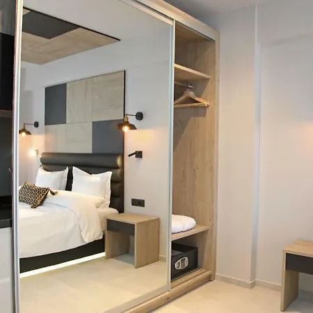 Athinais Luxury Hanioti