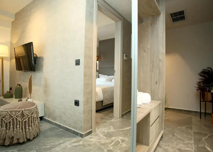 Athinais Luxury * Chaniotis