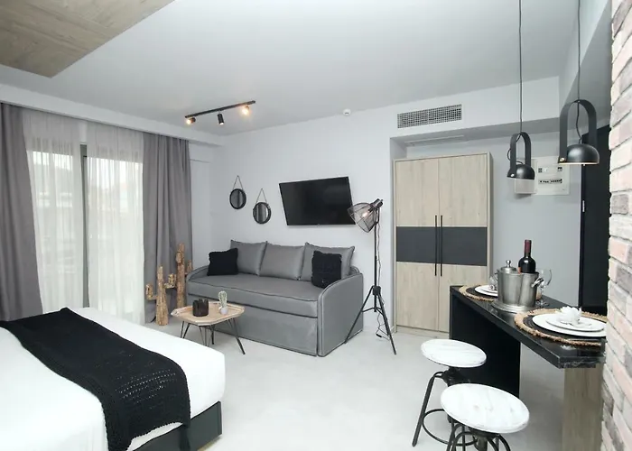 Athinais Luxury * Chaniotis