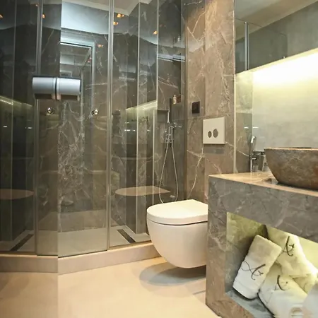 Ξενοδοχείο Athinais Luxury *