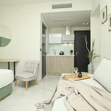 Ξενοδοχείο Athinais Luxury *