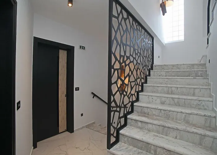 Athinais Luxury Hotel